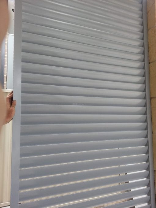 Privacy Screen Louvers  with fixed welded Louvers in a fixed frame - Image 9