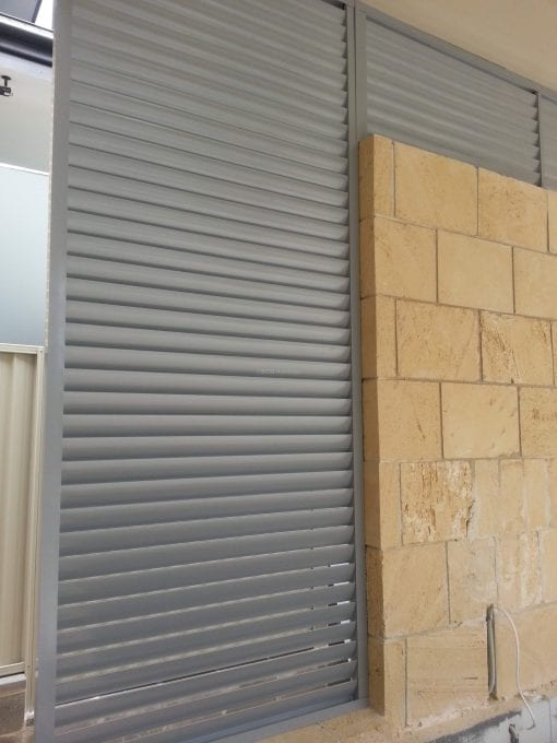 Privacy Screen Louvers  with fixed welded Louvers in a fixed frame - Image 5