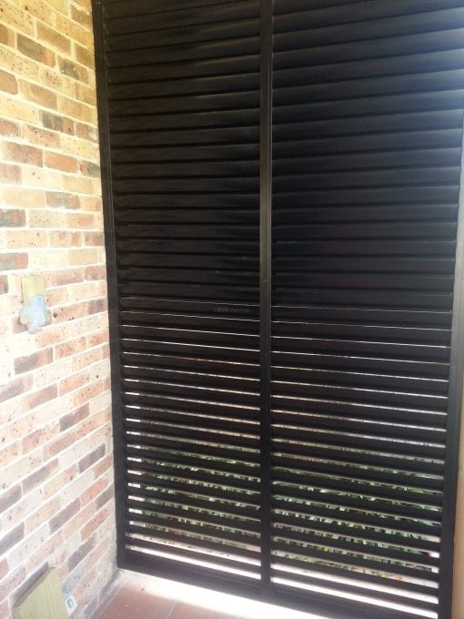 Privacy Screen Louvers  with fixed welded Louvers in a fixed frame - Image 6