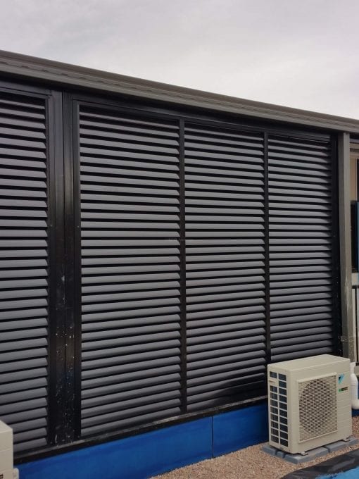 Privacy Screen Louvers  with fixed welded Louvers in a fixed frame - Image 6