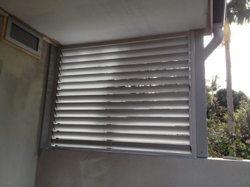 Adjustable  Privacy Screen Louvers in a fixed frame