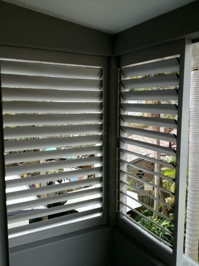 Adjustable  Privacy Screen Louvers in a fixed frame