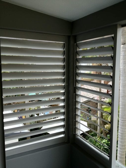 Adjustable  Privacy Screen Louvers in a fixed frame