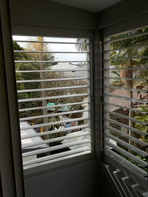 Adjustable  Privacy Screen Louvers in a fixed frame - Image 10