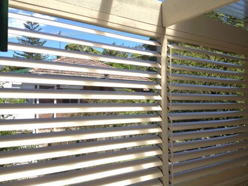Adjustable  Privacy Screen Louvers in a fixed frame - Image 5