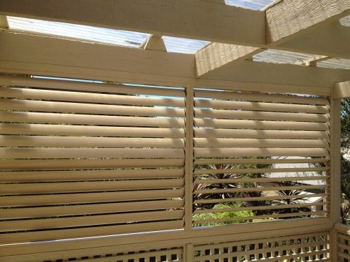 Adjustable  Privacy Screen Louvers in a fixed frame - Image 4