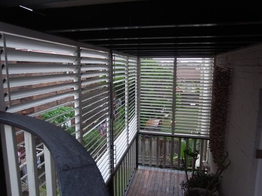 Adjustable  Privacy Screen Louvers in a fixed frame - Image 5