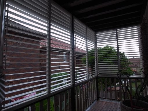 Adjustable  Privacy Screen Louvers in a fixed frame - Image 7