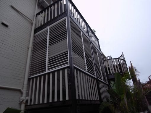 Adjustable  Privacy Screen Louvers in a fixed frame - Image 2