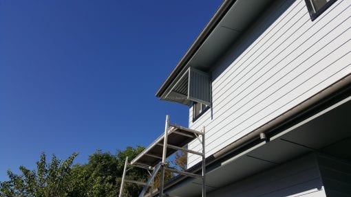 Canter Lever Louver  wrapped around a corner with a drop side privacy screen - Image 5