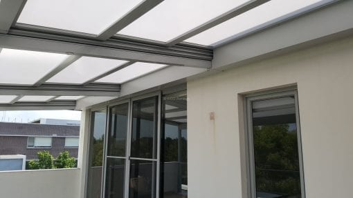 Retracta Roof The Sliding Roof System 3Bay 4Panel with Straight Drops - Image 9