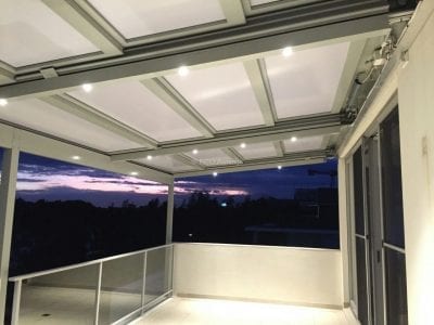 Retracta Roof The Sliding Roof System 3Bay 4Panel with Straight Drops