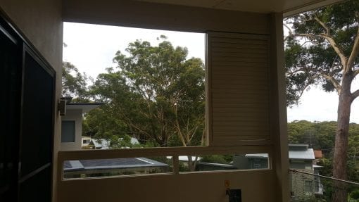 Louver with 85mm adjustable Blades 3 Panel that slided_close with blades open