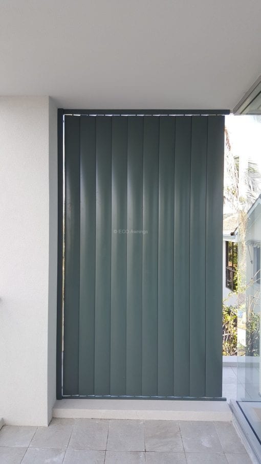 Privacy Screen  with Adjustable 160mm Vertical Louvers Blades  in a fixed frame - Image 7