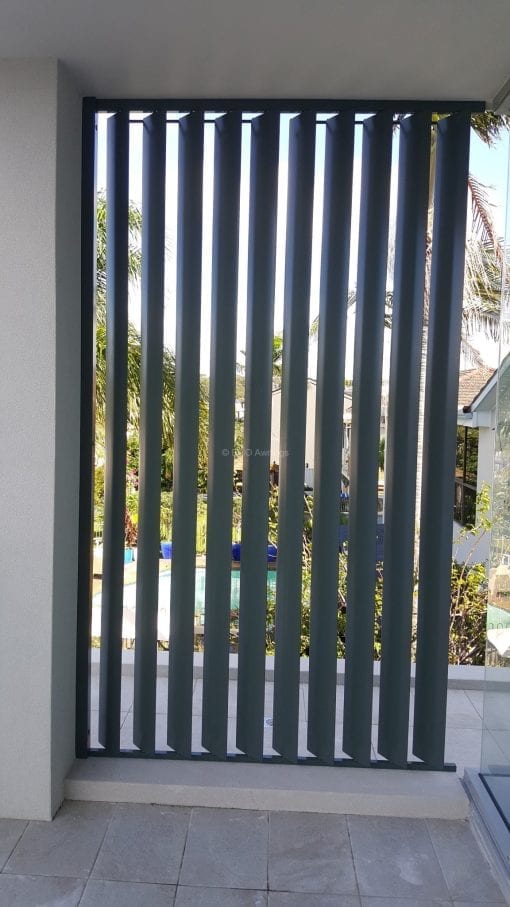 Privacy Screen  with Adjustable 160mm Vertical Louvers Blades  in a fixed frame - Image 5