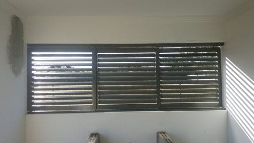 Privacy Screen Louvers with Sliding Adjustable 85mm Blades - Image 4