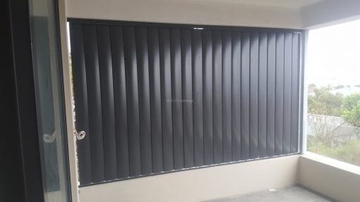 Privacy Screen  with Adjustable 160mm Vertical Louvers Blades  in a fixed frame - Image 2