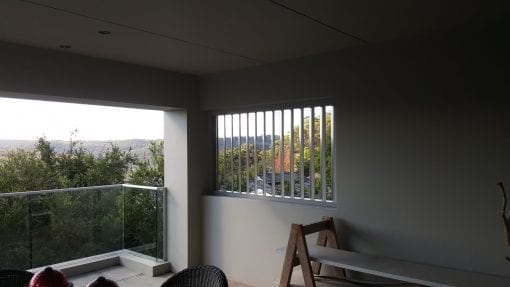 Privacy Screen louver with 160 fixed vertical blades 100x50 box frame