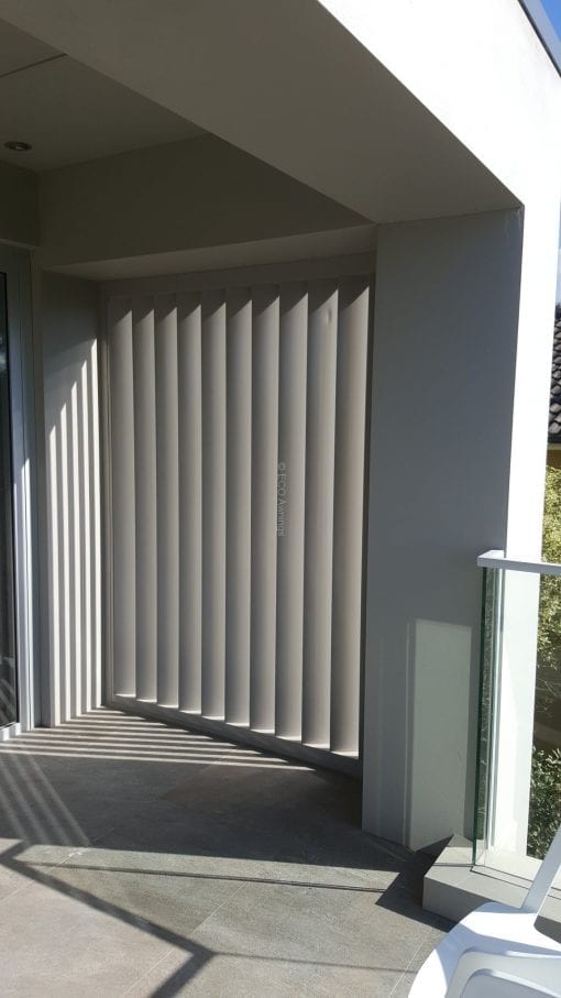 Privacy Screen louver with 160 fixed vertical blades 100x50 box frame - Image 10