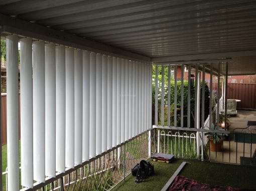 Privacy Screen  with Adjustable 160mm Vertical Louvers Blades  in a fixed frame - Image 2