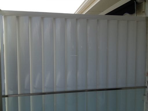 Privacy Screen louver with 160mm fixed vertical blades 100x50 box frame - Image 2