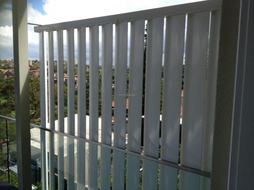 Privacy Screen louver with 160mm fixed vertical blades 100x50 box frame - Image 7