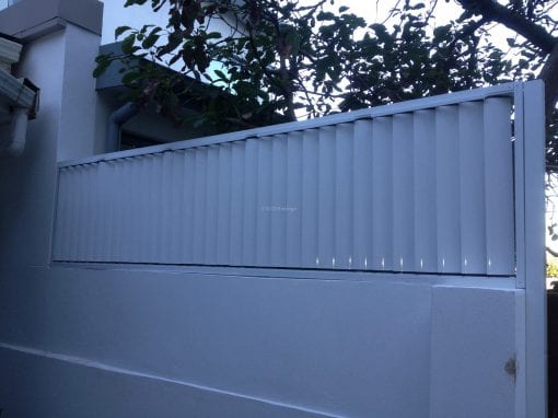 Privacy Screen louver Fence with 160 fixed vertical blades