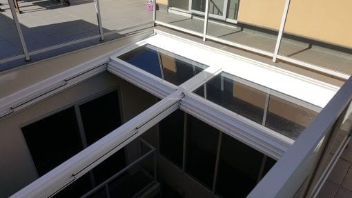 Retracta Roof The Sliding Roof System 2 Bay 4 Glass Panel - Image 7