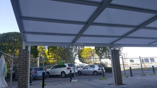 Retracta Roof with 6 bays, 5 Polycarb Panels - Image 3