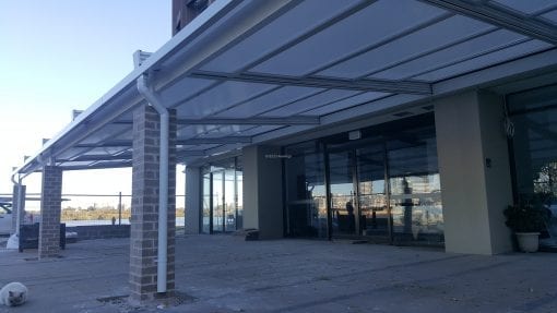 Retracta Roof with 6 bays, 5 Polycarb Panels - Image 9