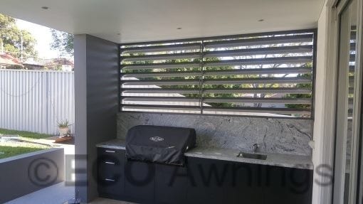 Privacy Screen with Adjustable 160mm Louvres - Image 9