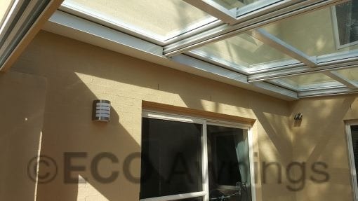 Retrata Roof with retractable Glass Panels