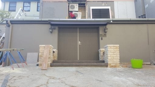 SlimLine 100 with Black frame and 10mm twin wall Polycarb on top 4