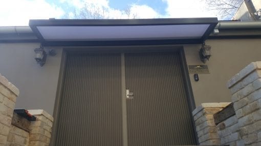 SlimLine 100 with Black frame and 10mm twin wall Polycarb on top 4
