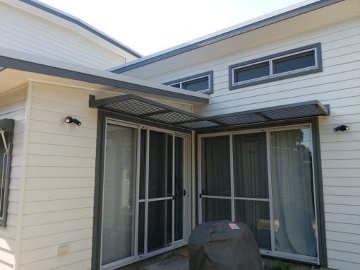 Corner Canter Lever Louvers - Image 4