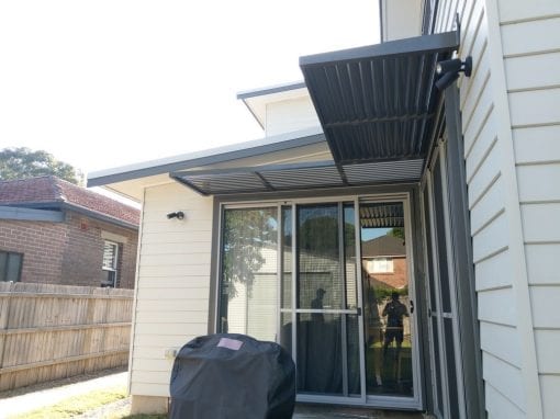 Corner Canter Lever Louvers - Image 3