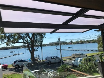 Retracta Roof with 2 bays, 4 Polycarb Panels