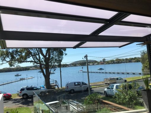 Retracta Roof with 2 bays, 4 Polycarb Panels