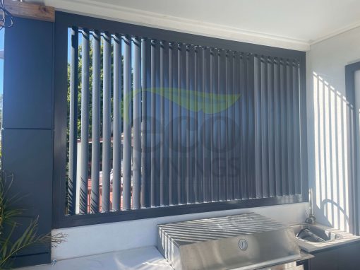 Adjustable  Privacy Screen 85mm Louvers in a fixed frame - Image 4