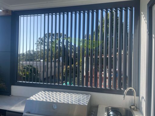 Adjustable  Privacy Screen 85mm Louvers in a fixed frame - Image 3